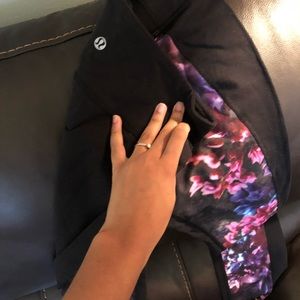 Lulu lemon floral leggings. Worn a couple times.